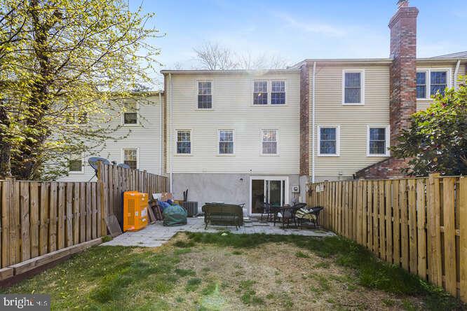 NEWINGTON STATION - Residential Lease