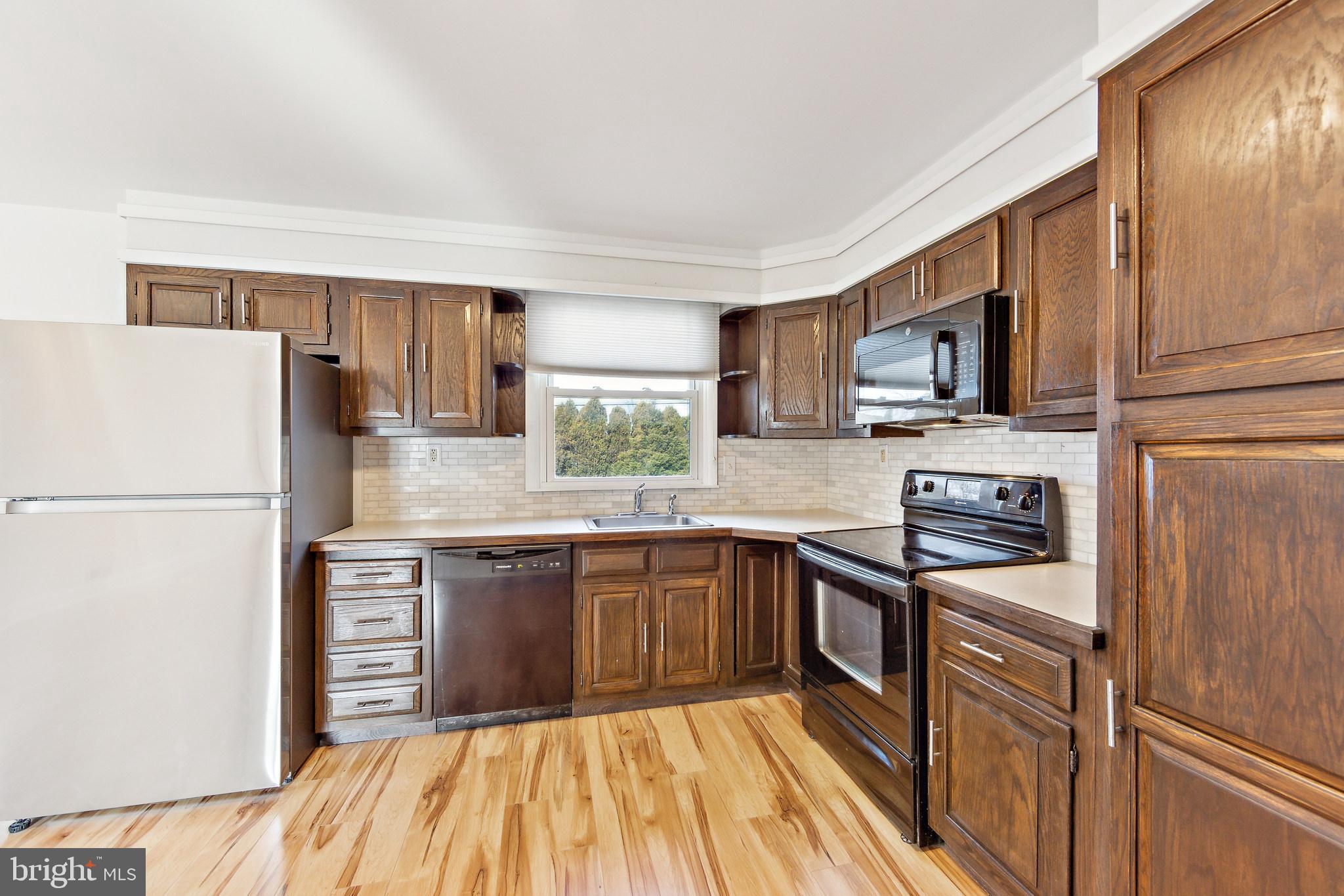 ROSEWOOD PARK - Residential