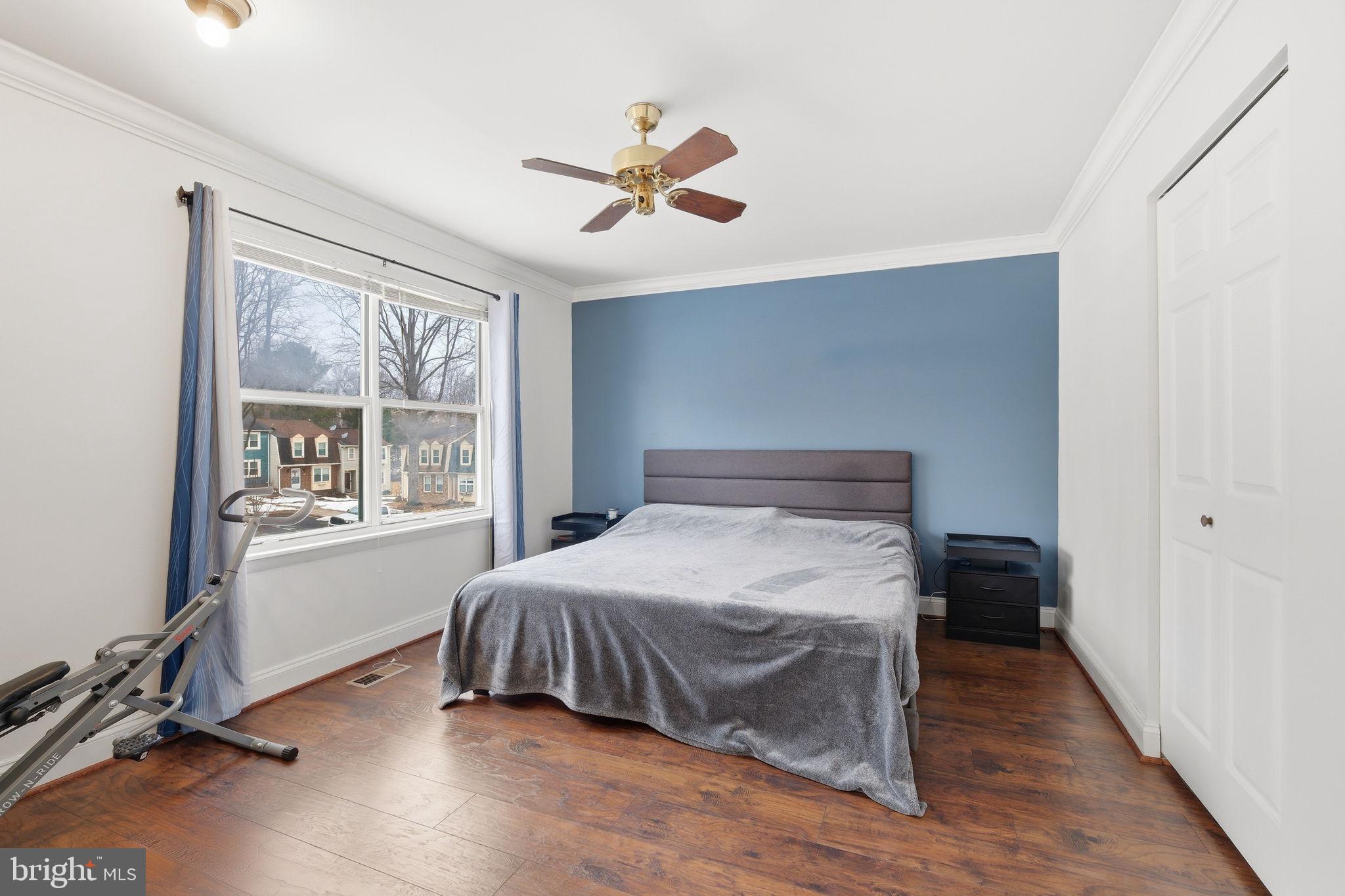 GUNNERS LAKE VILLAGE - Residential