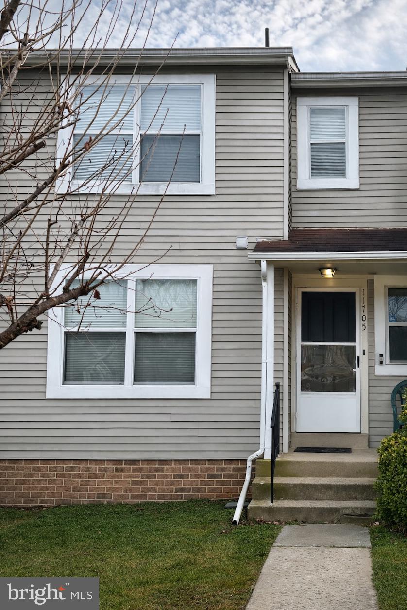 GUNNERS LAKE VILLAGE - Residential