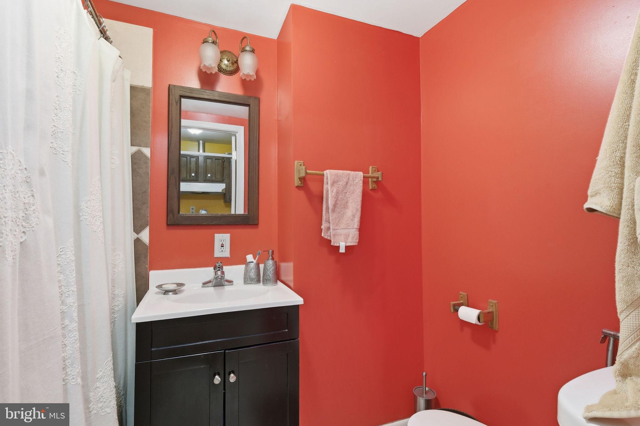 GUNNERS LAKE VILLAGE - Residential