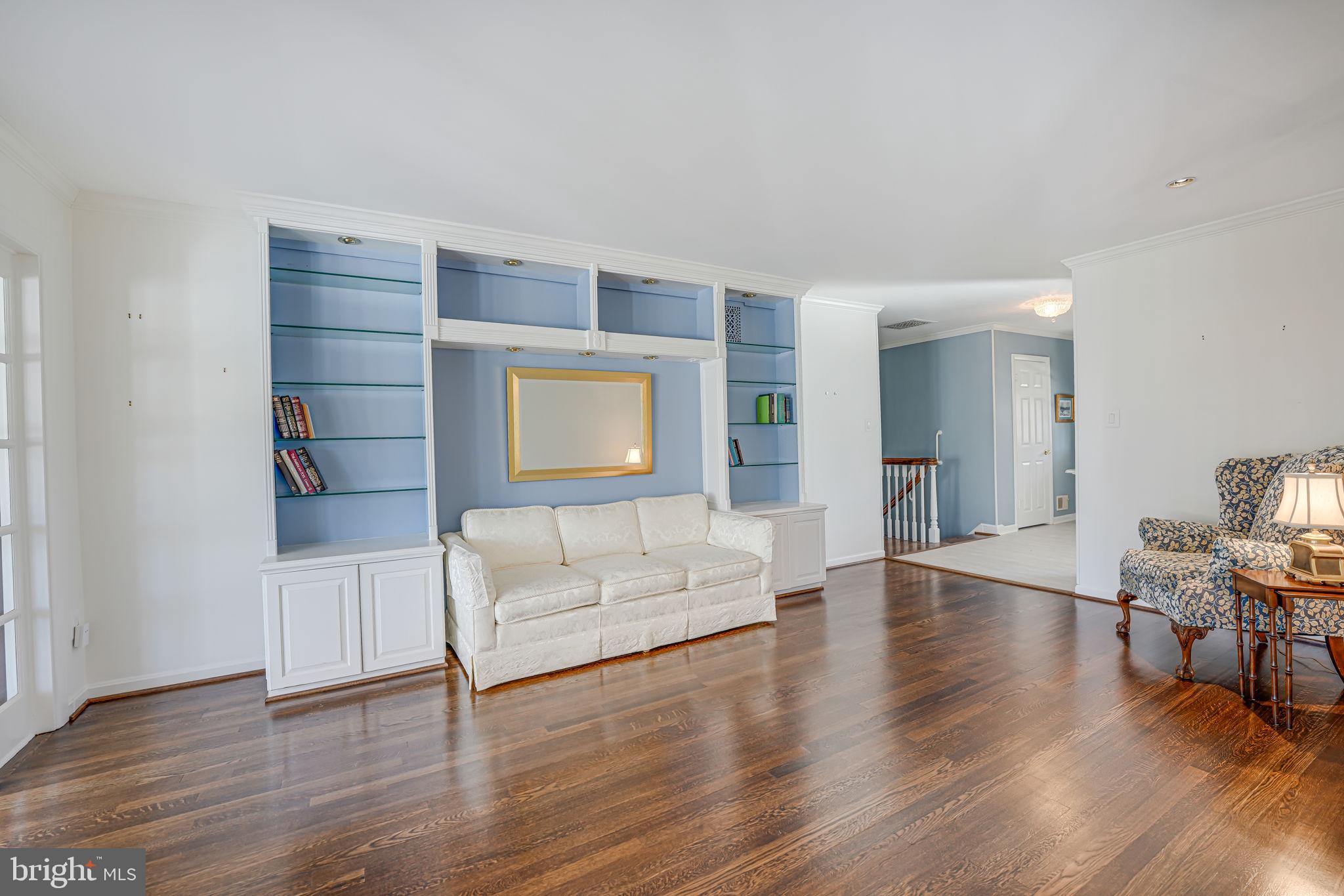 SOMERSET - Residential