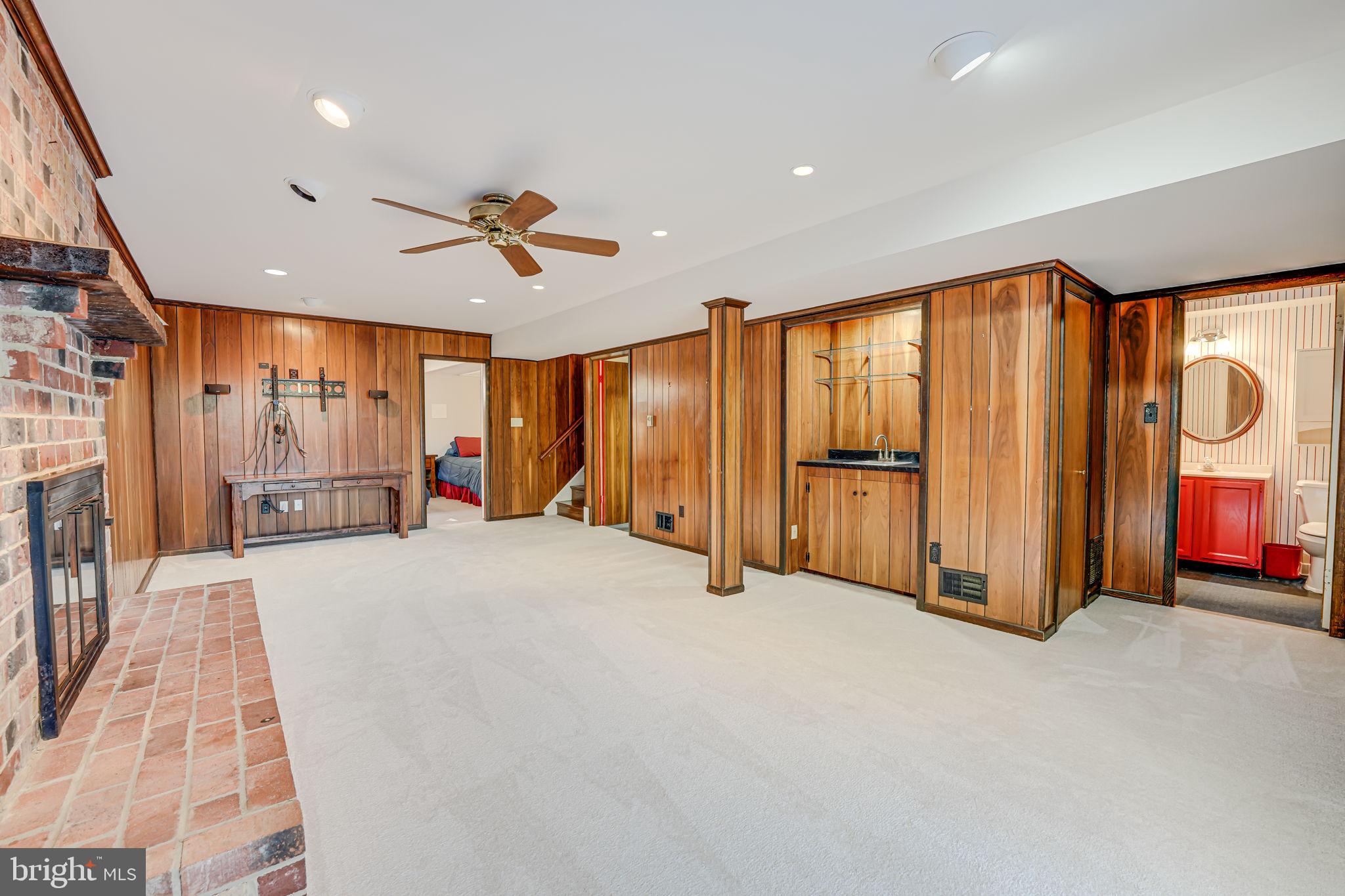 SOMERSET - Residential