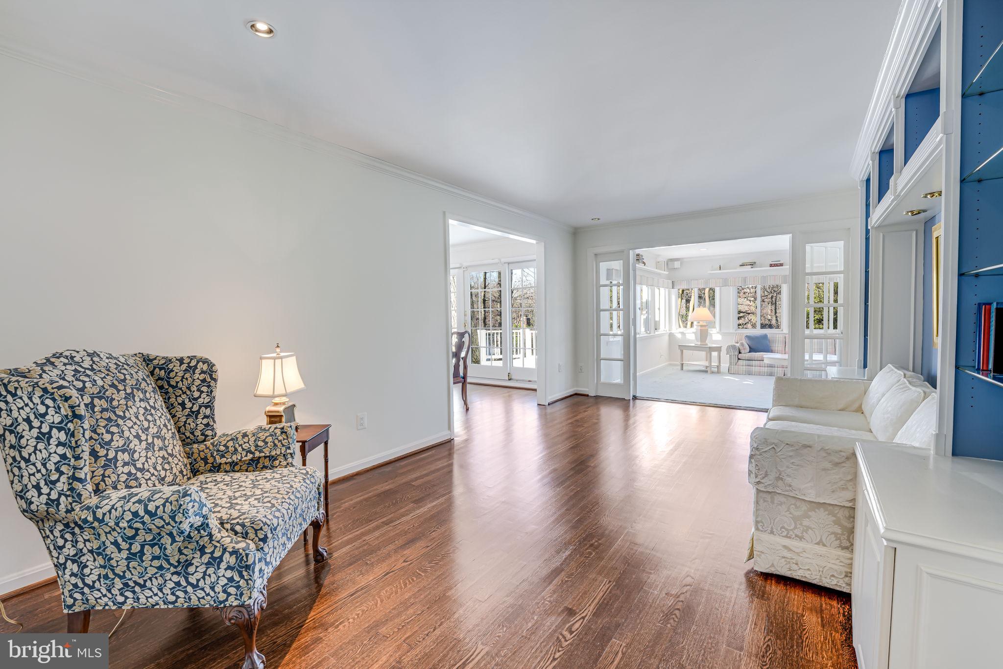 SOMERSET - Residential