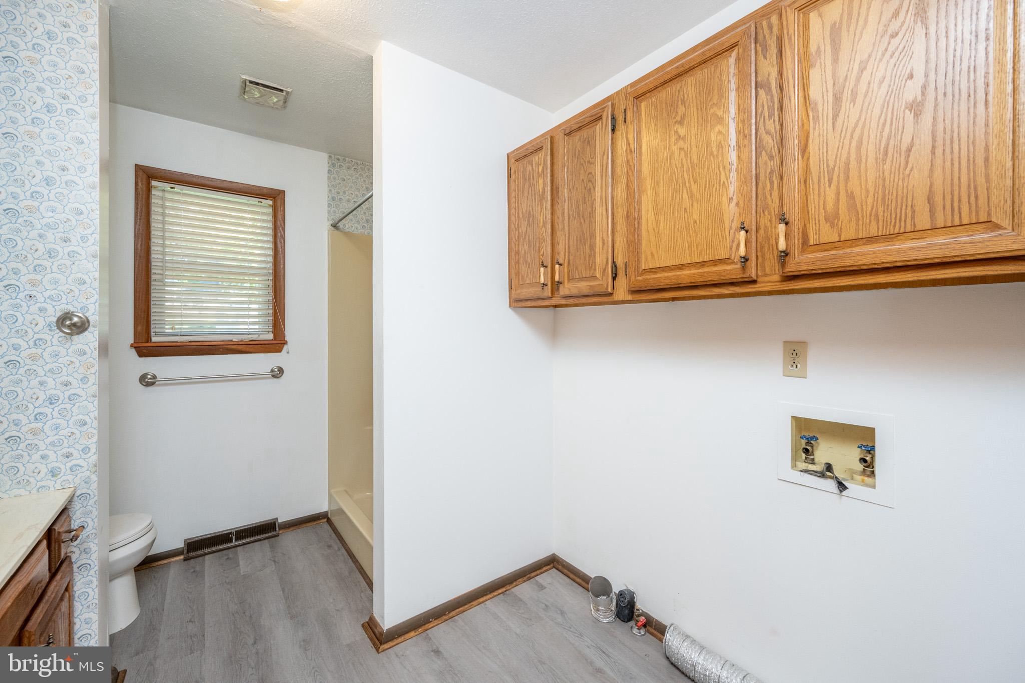 MOUNTAIN LAKE PARK - Residential