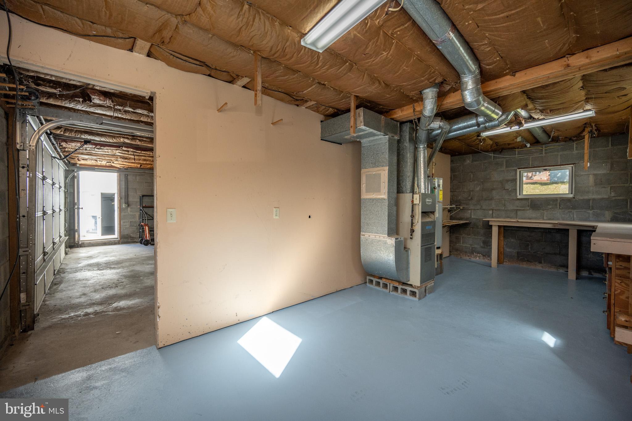 MOUNTAIN LAKE PARK - Residential