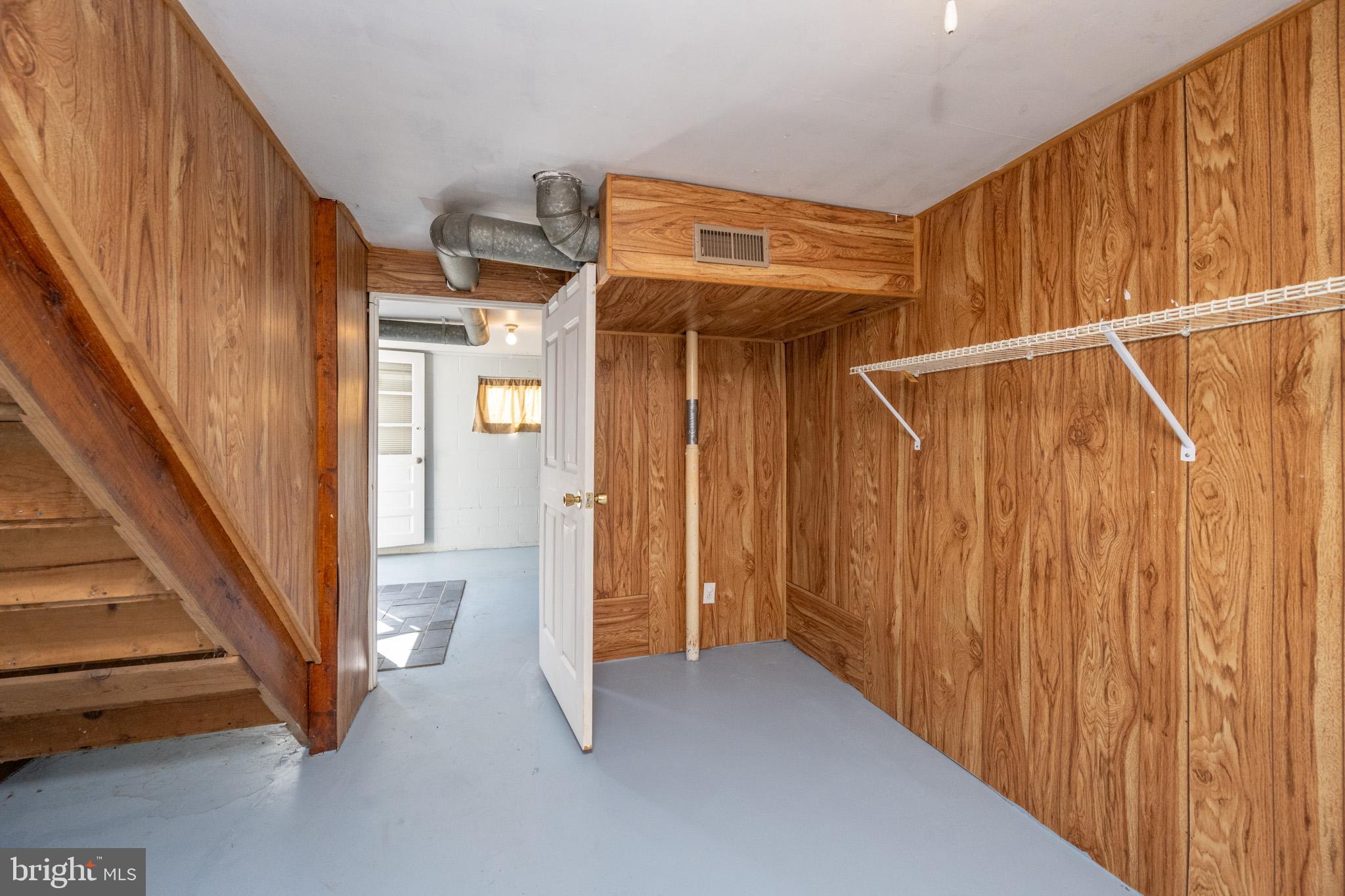 MOUNTAIN LAKE PARK - Residential