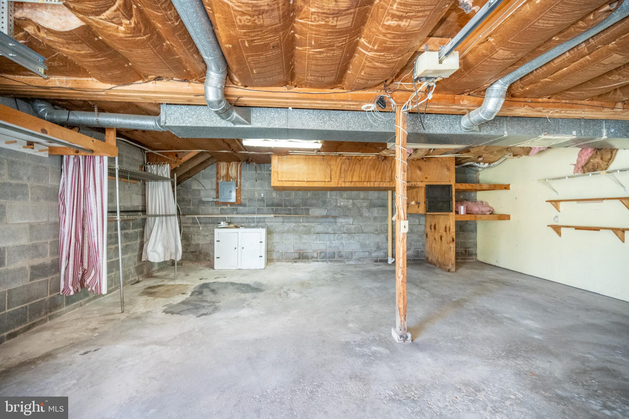 MOUNTAIN LAKE PARK - Residential