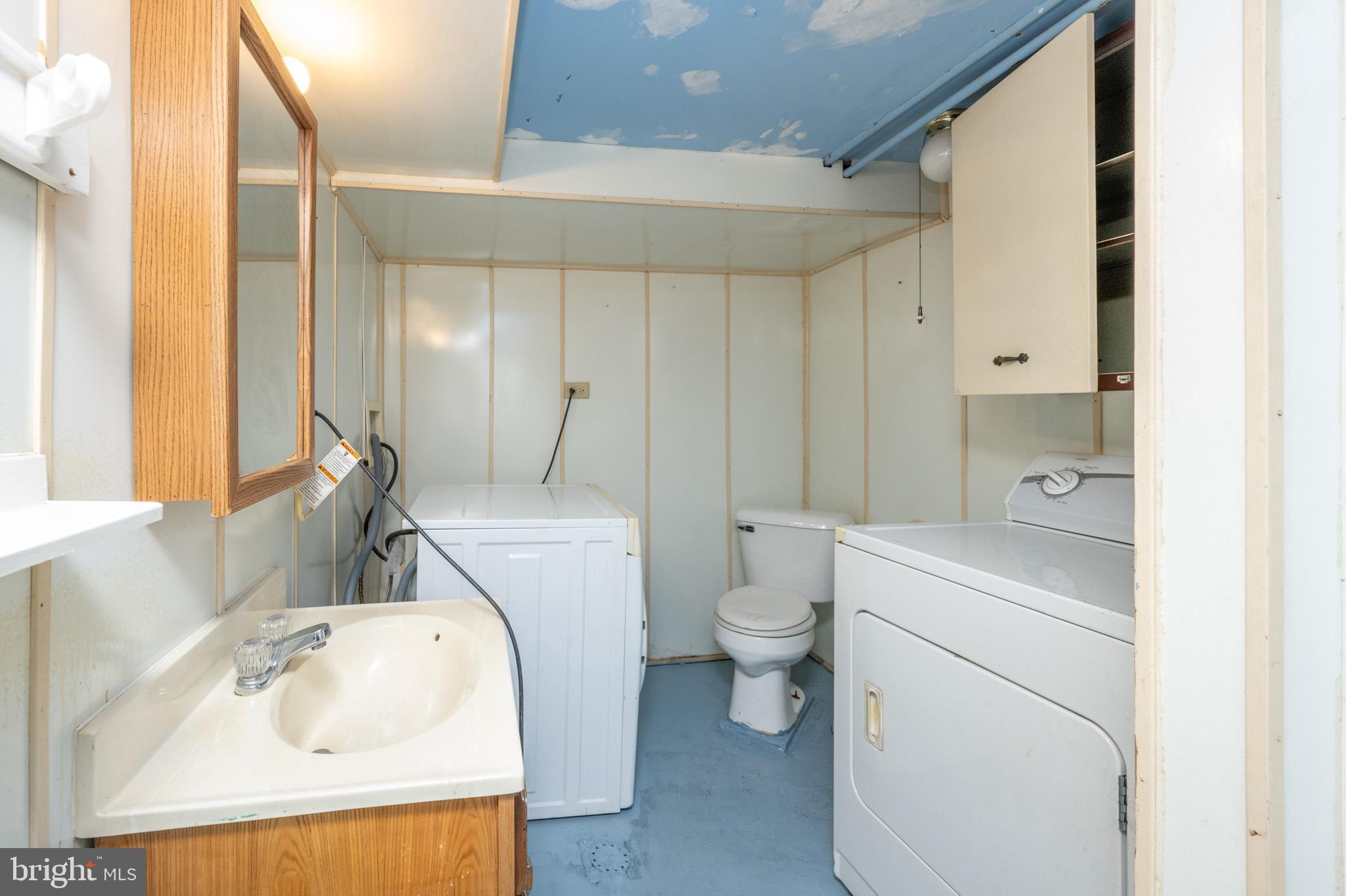 MOUNTAIN LAKE PARK - Residential