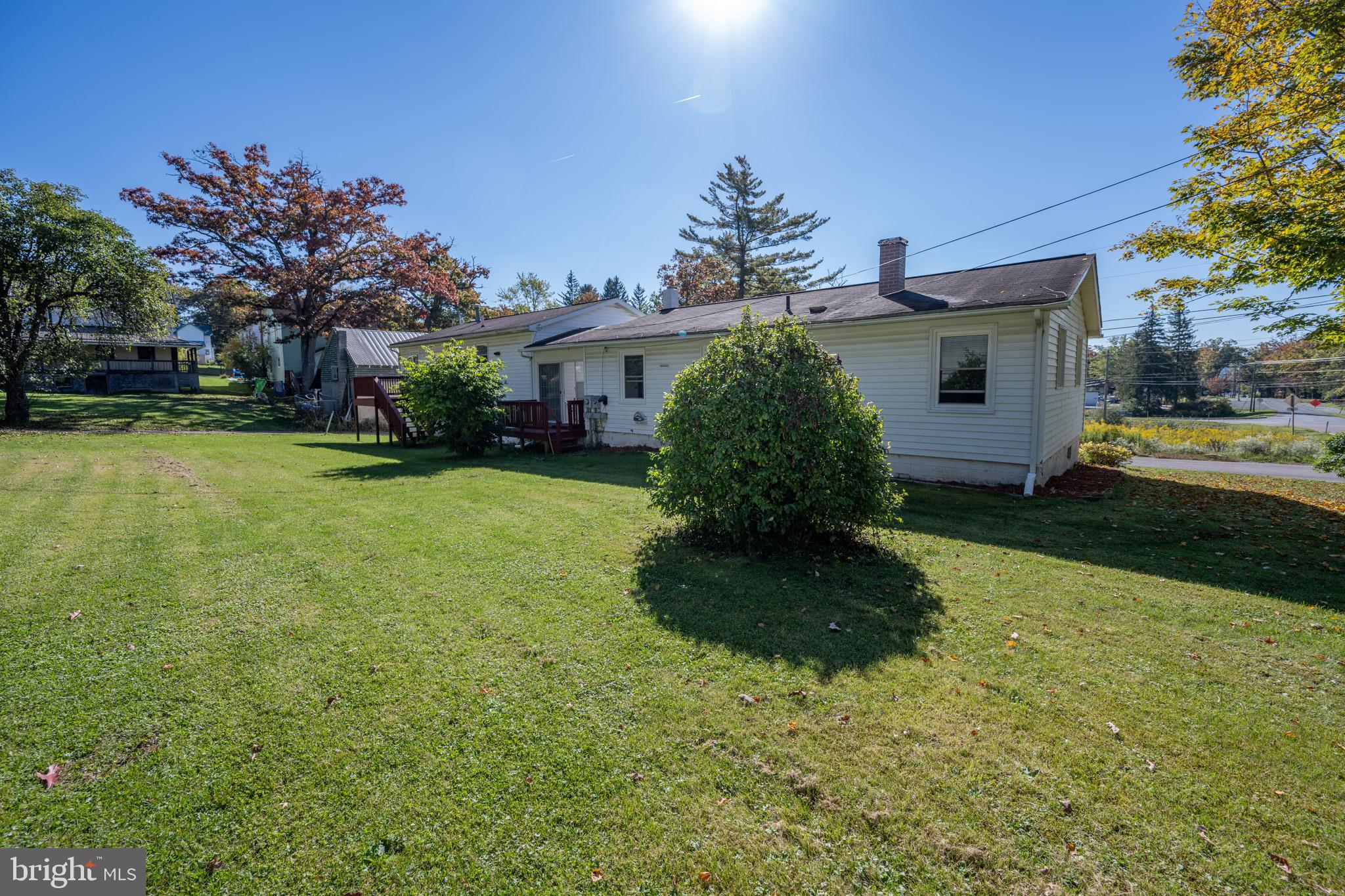 MOUNTAIN LAKE PARK - Residential