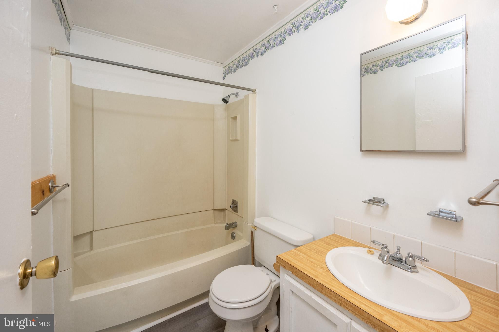 MOUNTAIN LAKE PARK - Residential