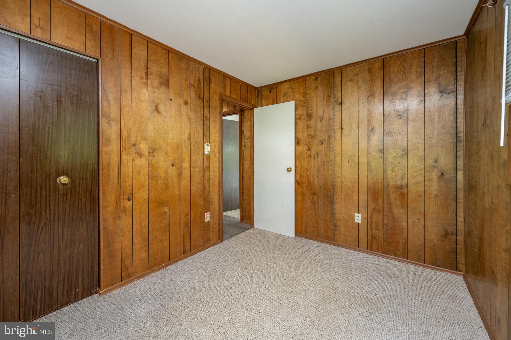 MOUNTAIN LAKE PARK - Residential