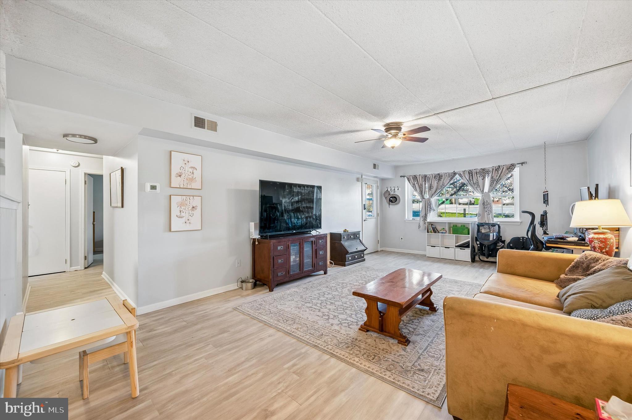 114 RIVERSEDGE CONDO 114