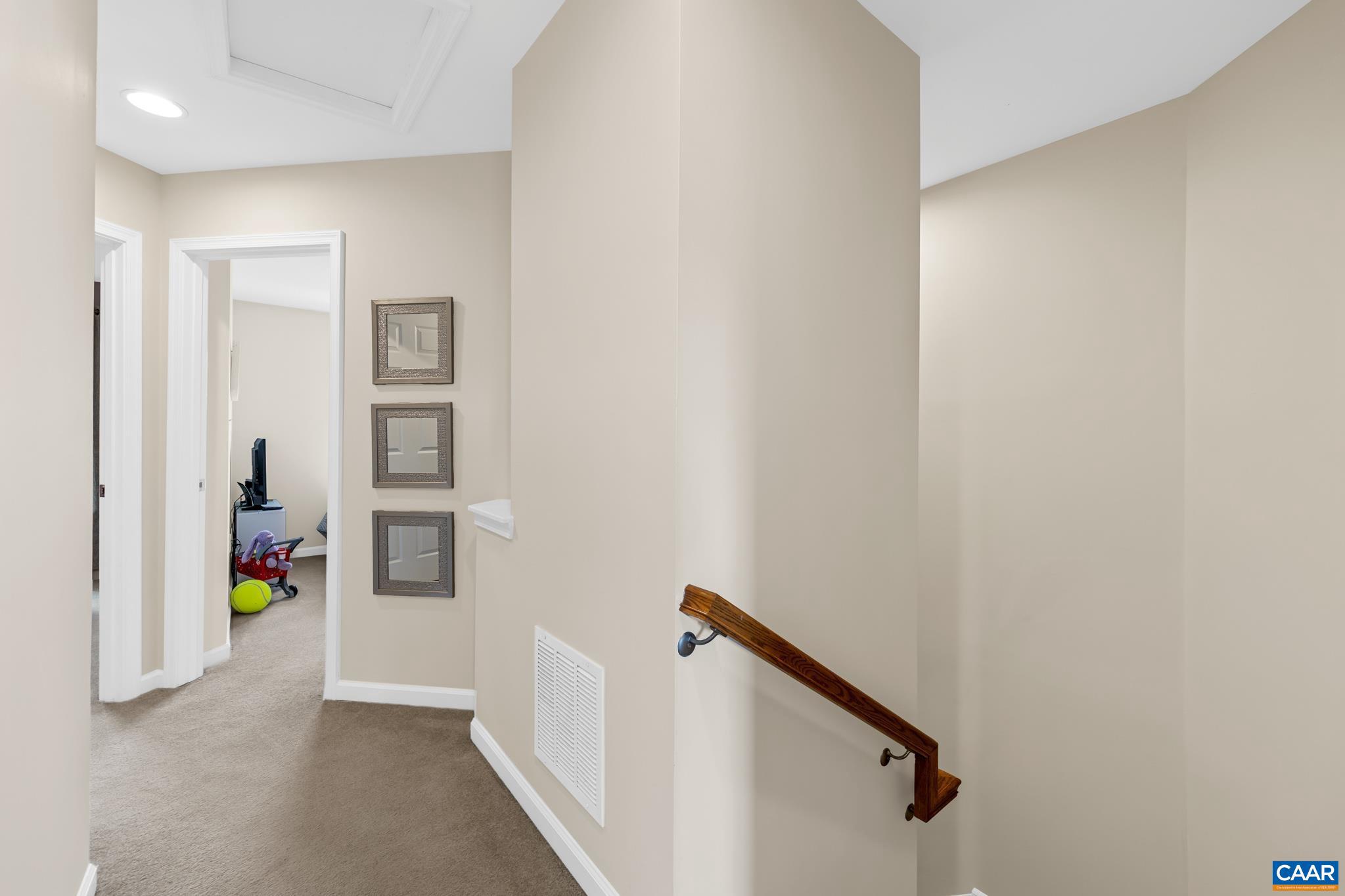 PAVILIONS AT PANTOPS - Residential