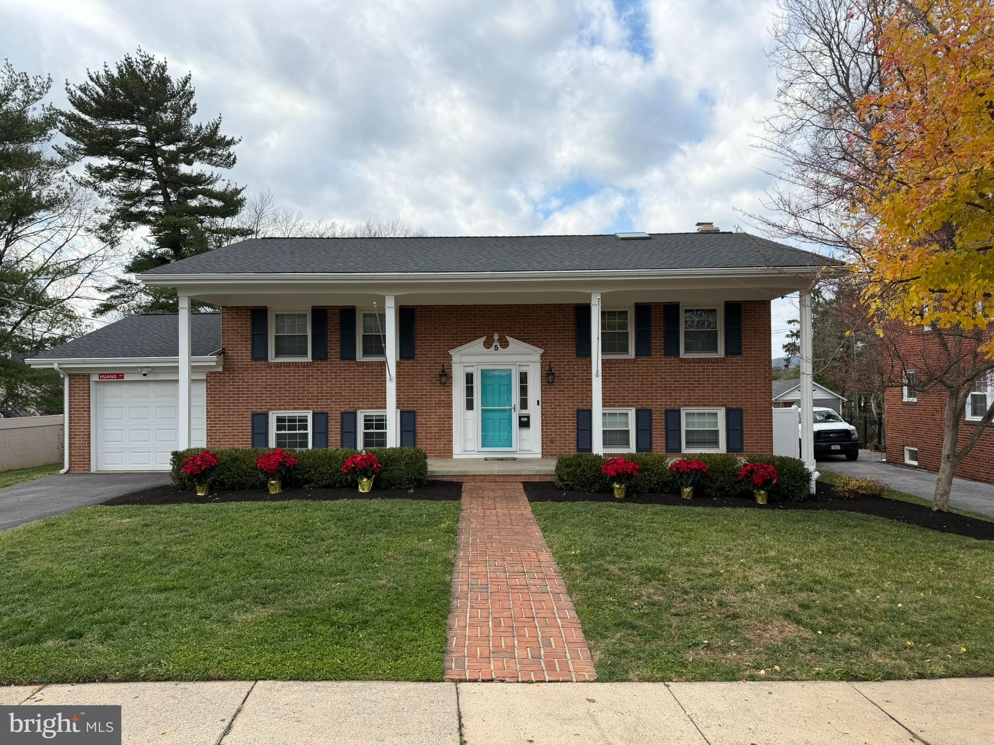 5 N JEFFERSON STREET