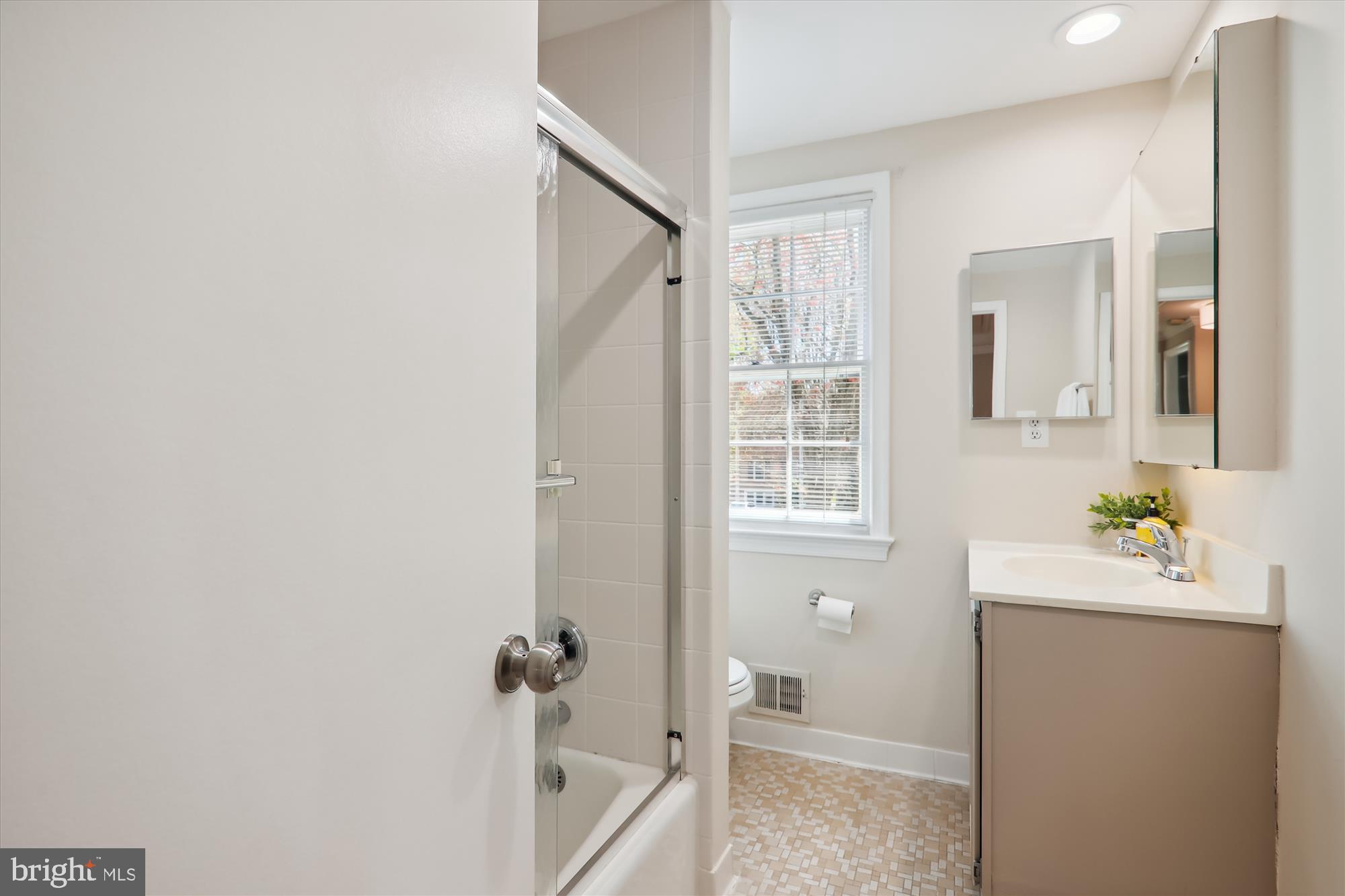 OLD FARM - Residential