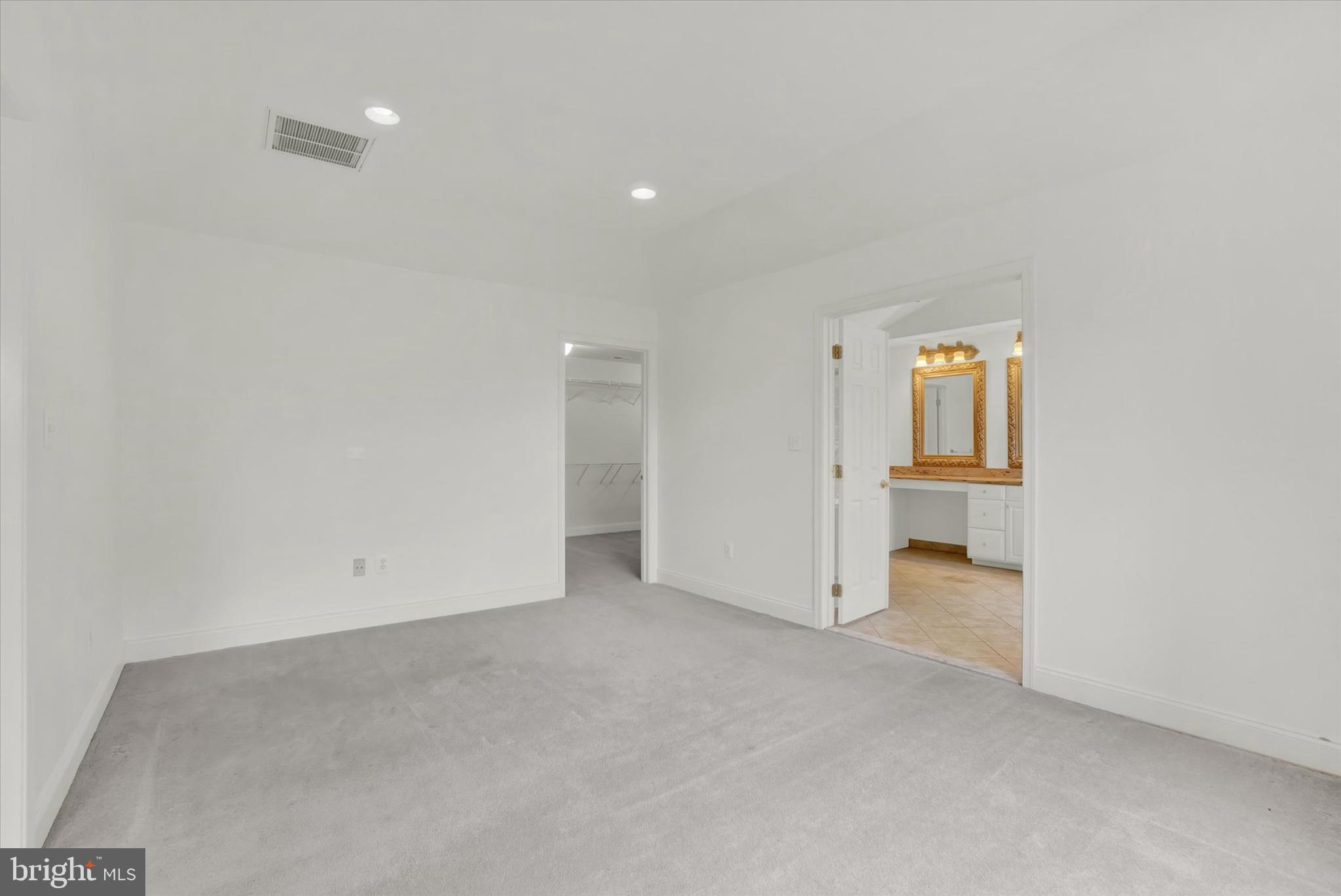 HUNT VALLEY ESTATES - Residential