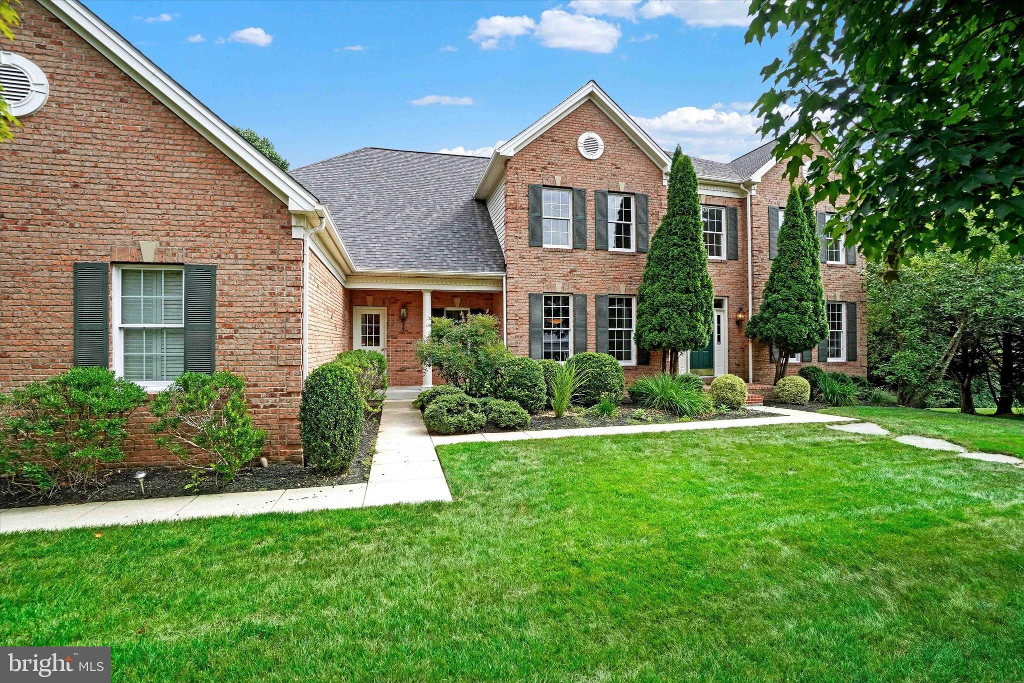 HUNT VALLEY ESTATES - Residential