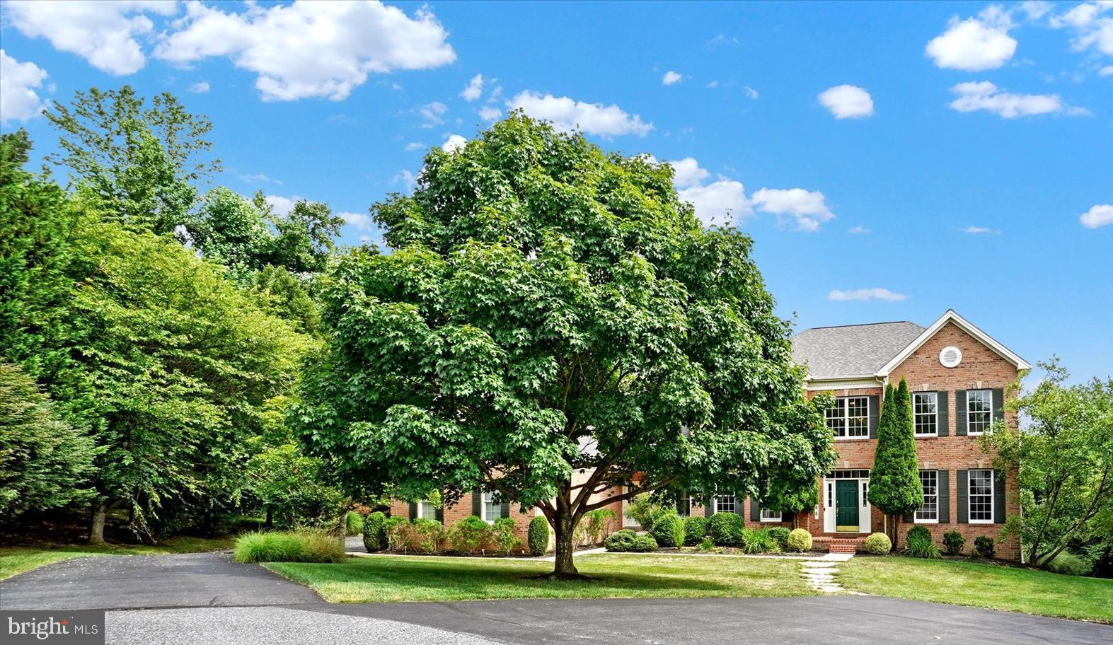 HUNT VALLEY ESTATES - Residential