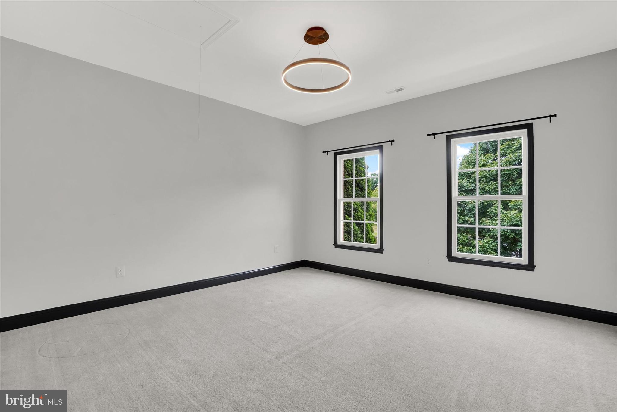 HUNT VALLEY ESTATES - Residential