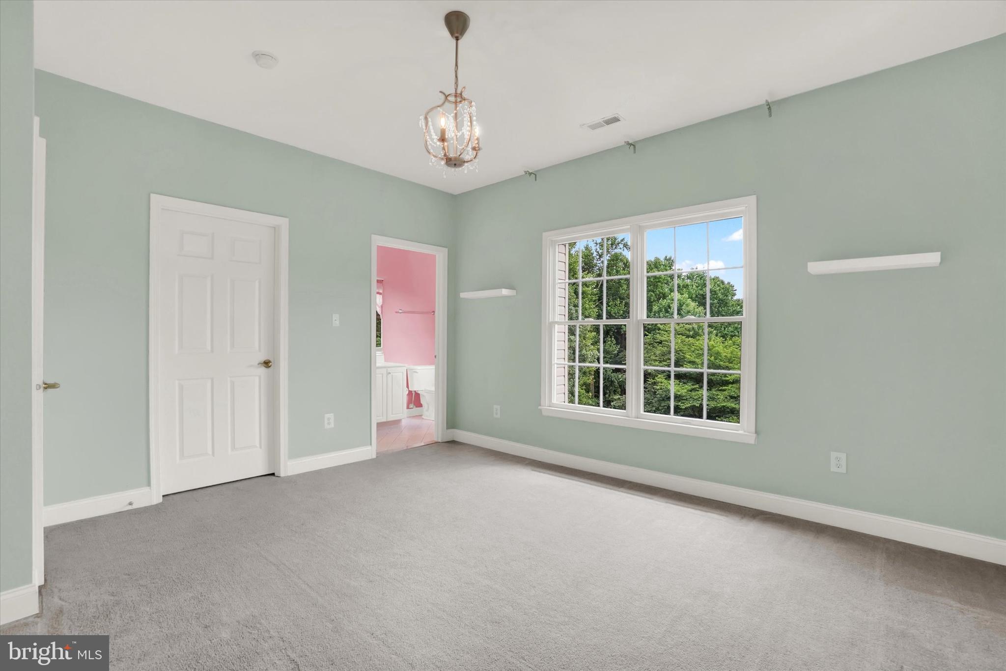 HUNT VALLEY ESTATES - Residential