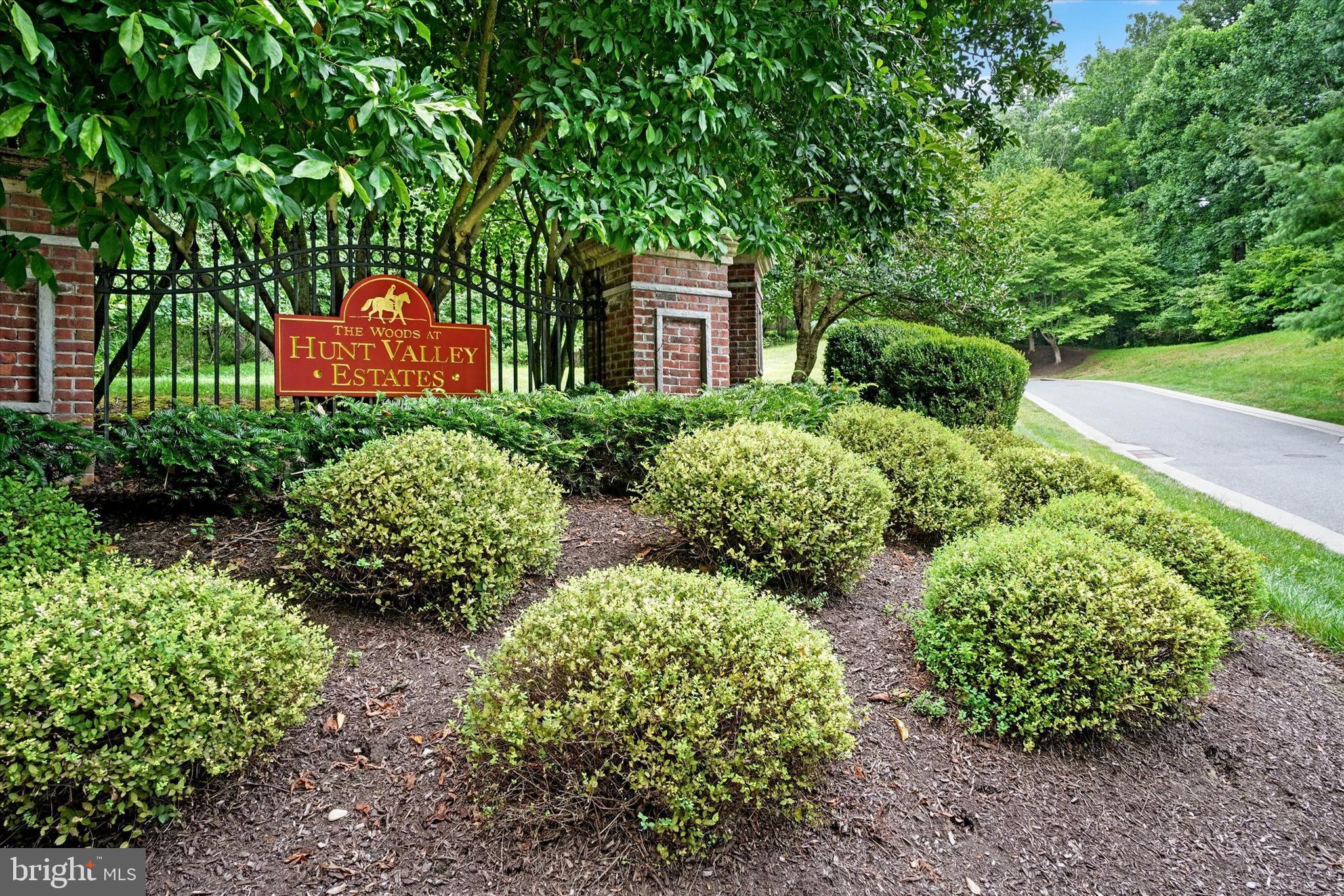 HUNT VALLEY ESTATES - Residential