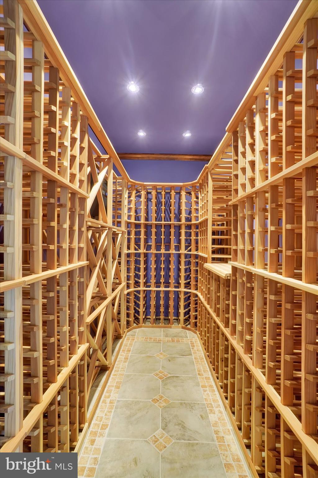 HUNT VALLEY ESTATES - Residential