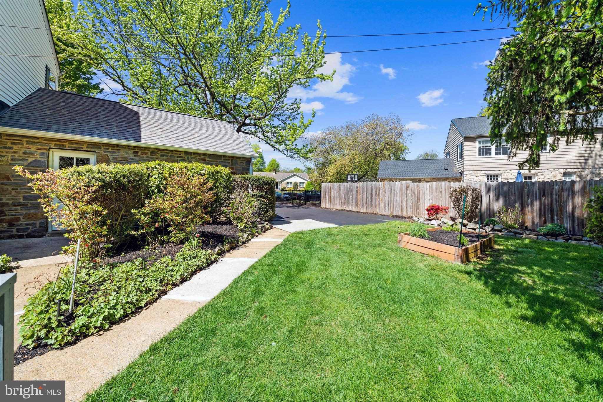 BRIARWOOD - Residential