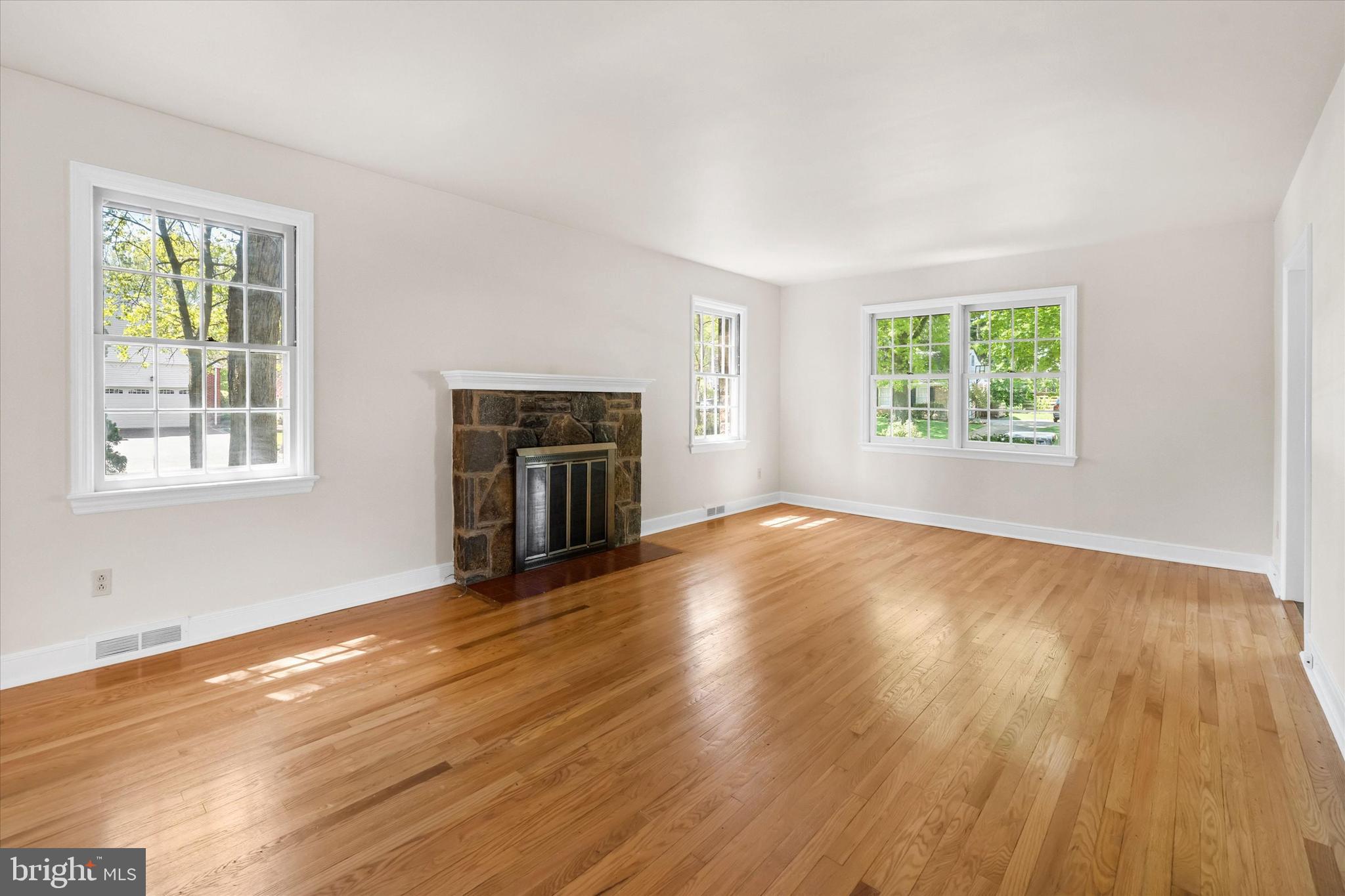 BRIARWOOD - Residential
