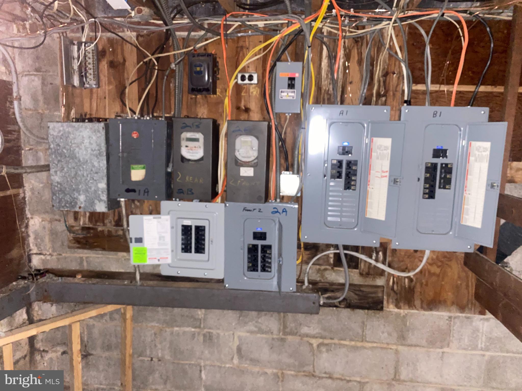 HOLLOWAY TERRACE - Residential Income