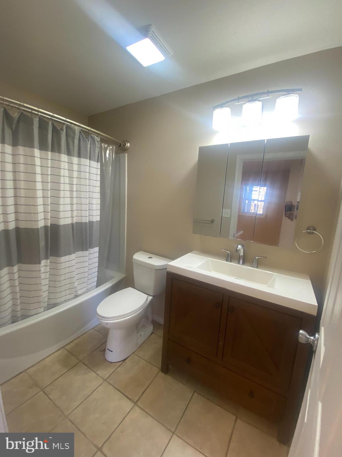 HOLLOWAY TERRACE - Residential Income