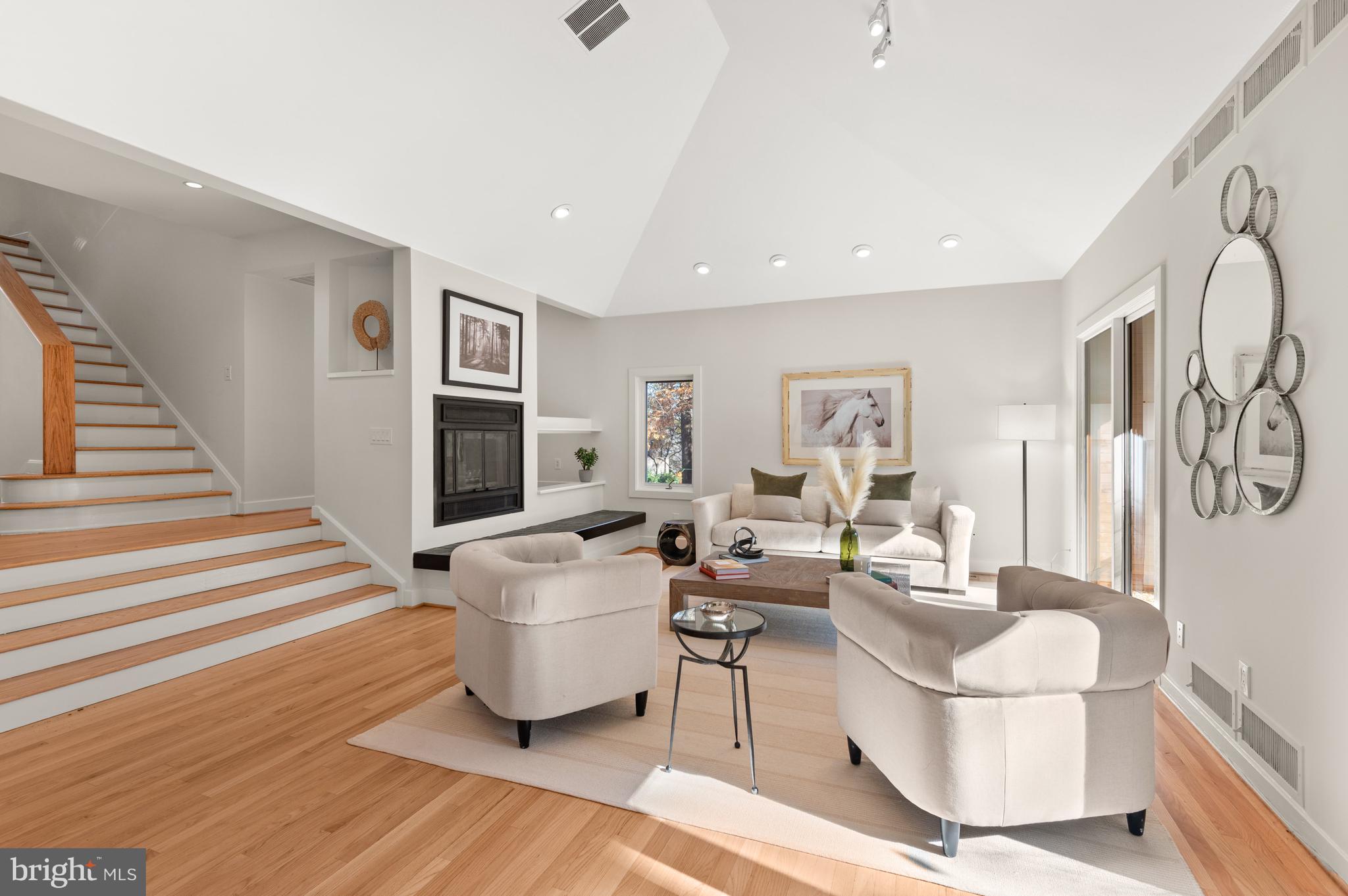 CLEVELAND PARK - Residential