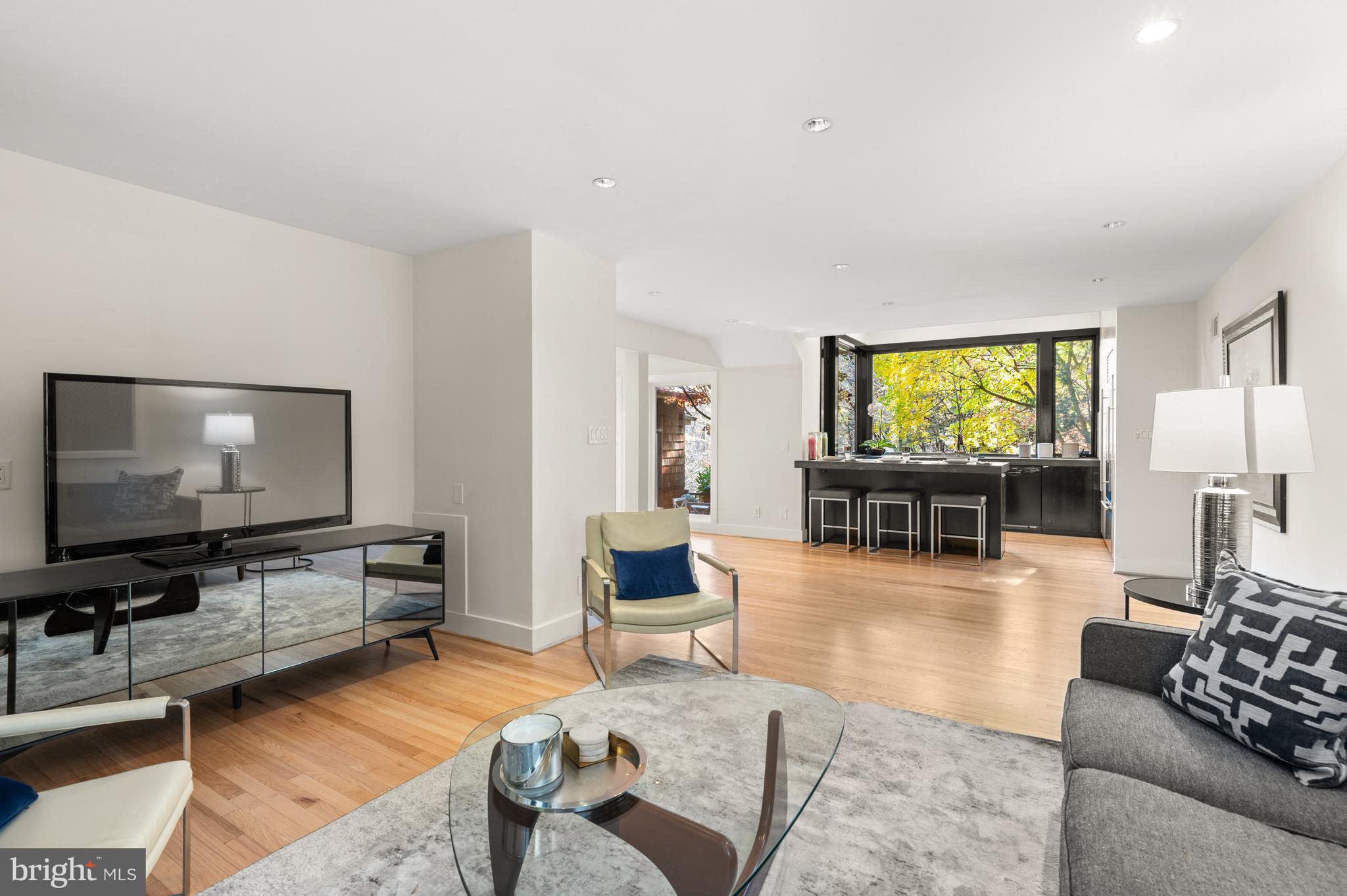 CLEVELAND PARK - Residential