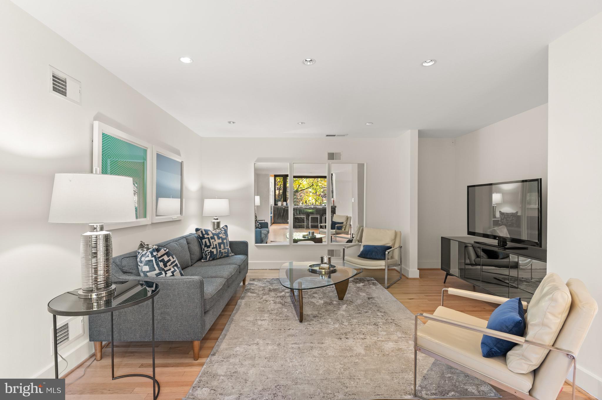 CLEVELAND PARK - Residential