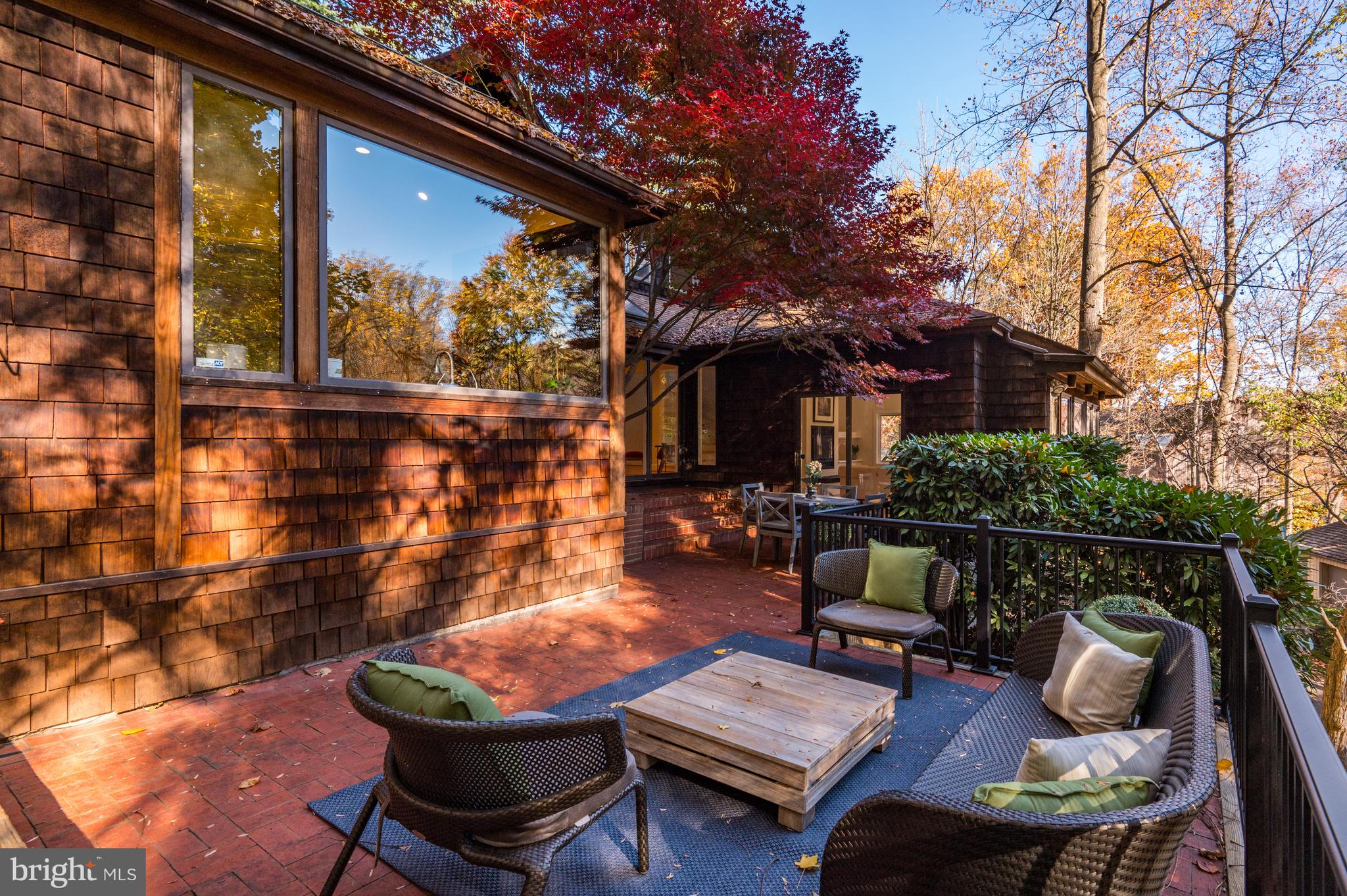 CLEVELAND PARK - Residential