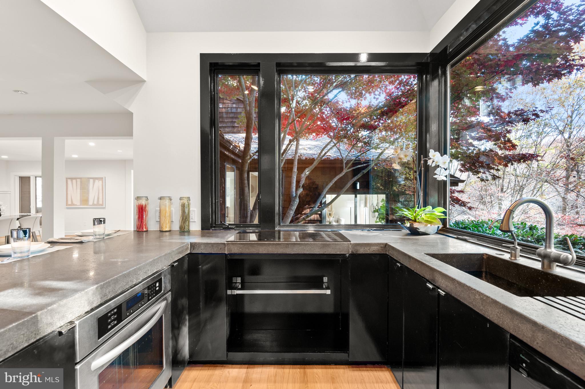 CLEVELAND PARK - Residential