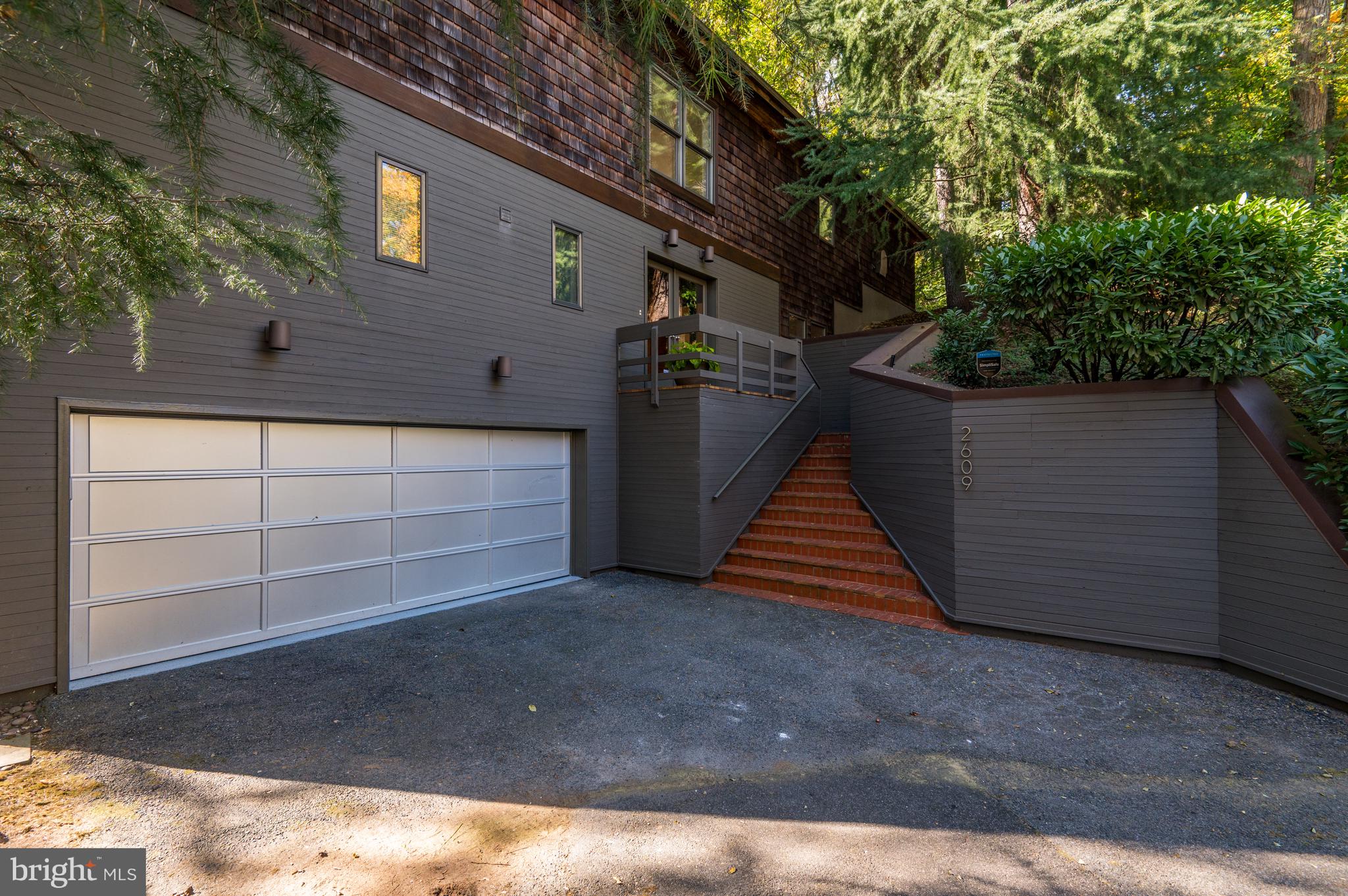CLEVELAND PARK - Residential