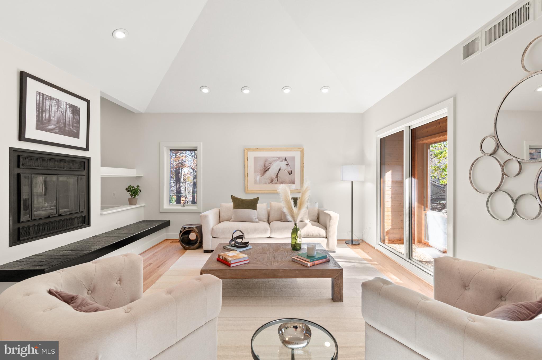 CLEVELAND PARK - Residential