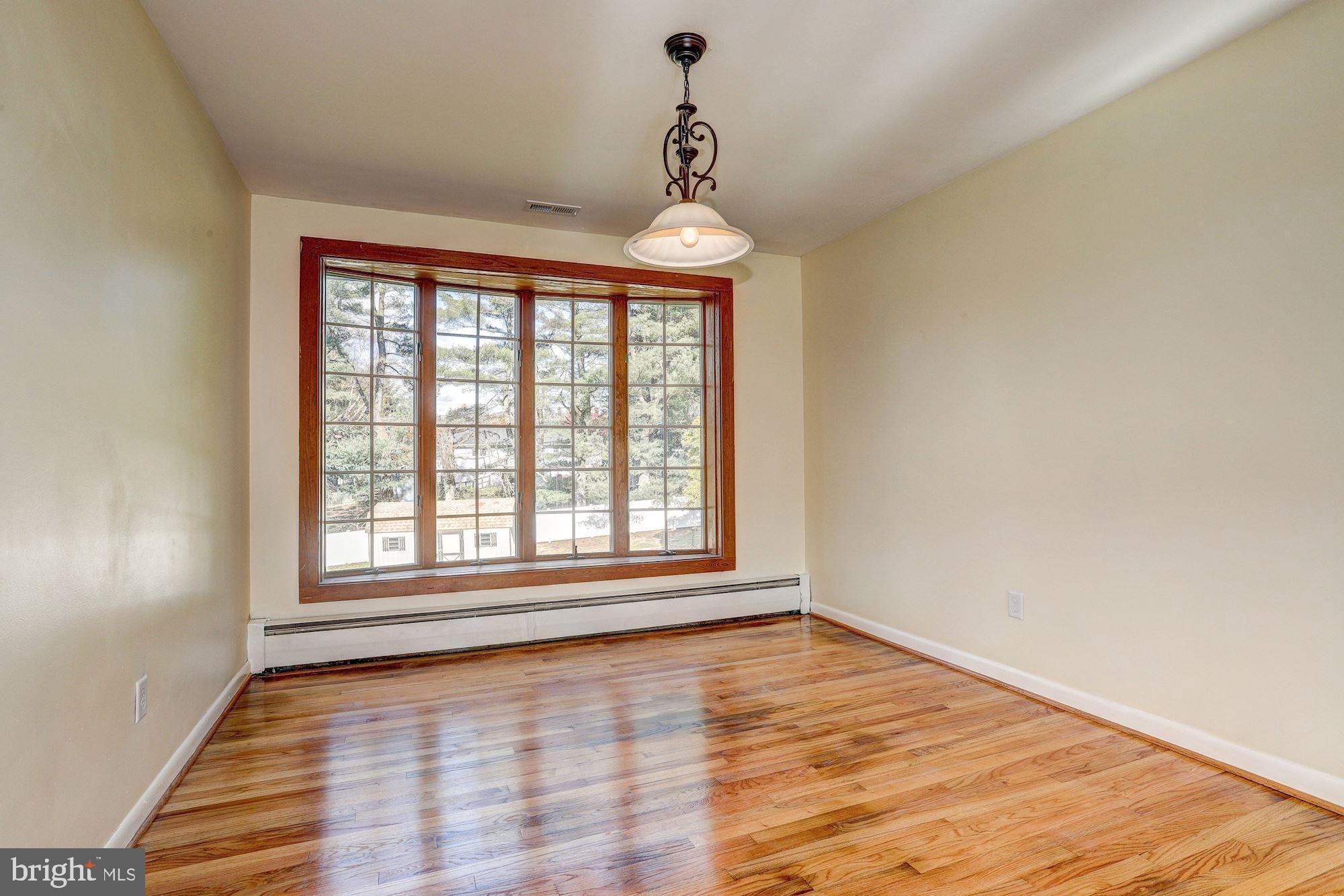 MOUNT HEBRON - Residential