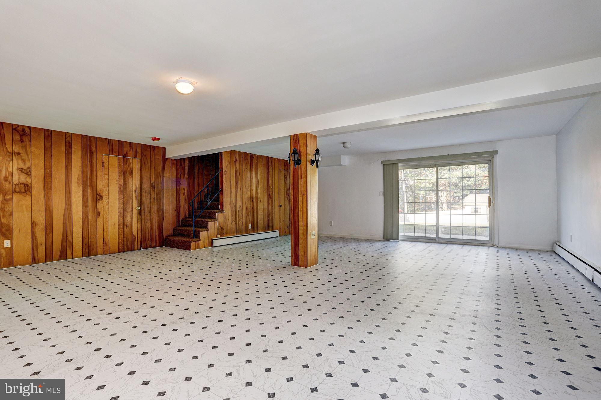 MOUNT HEBRON - Residential