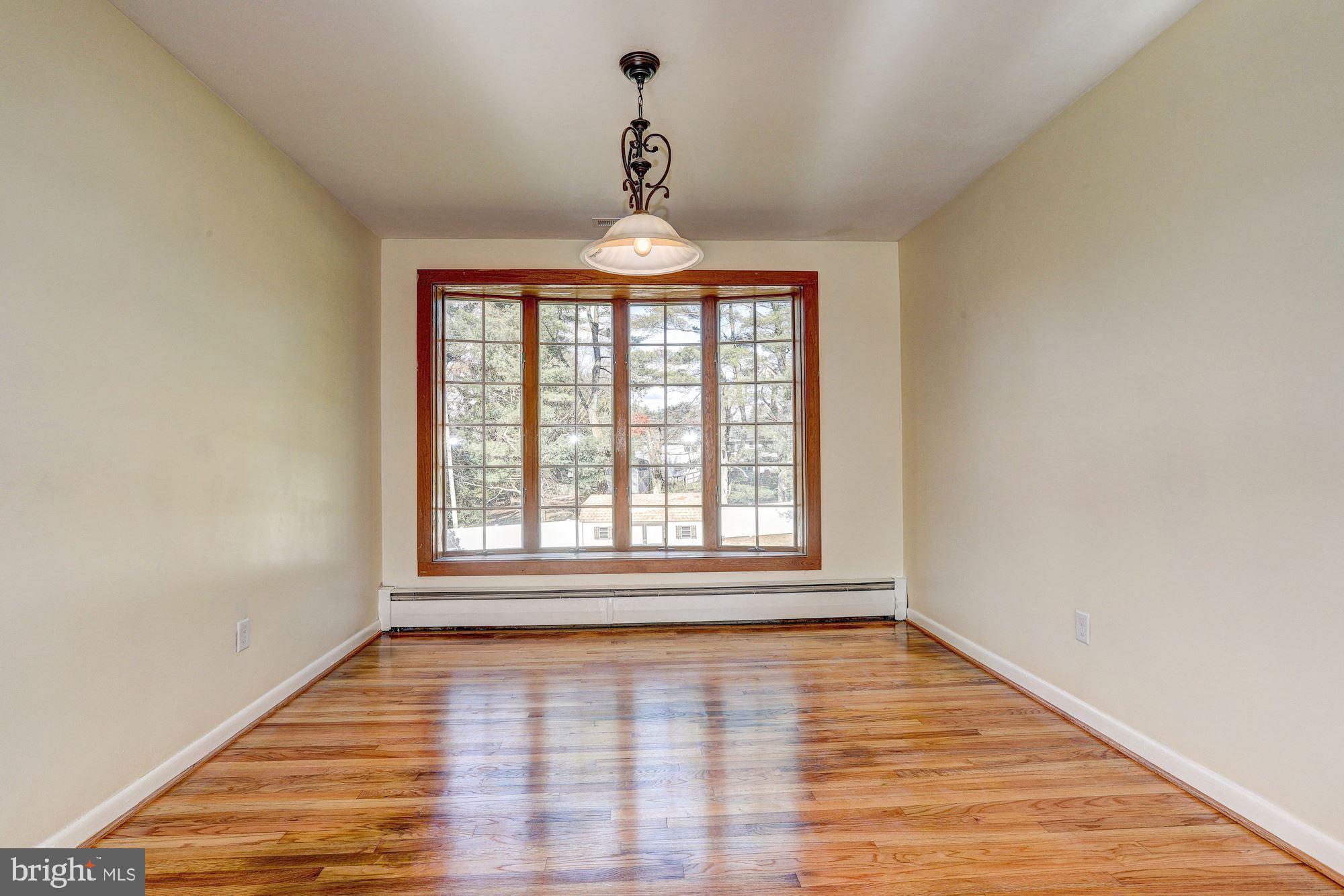 MOUNT HEBRON - Residential