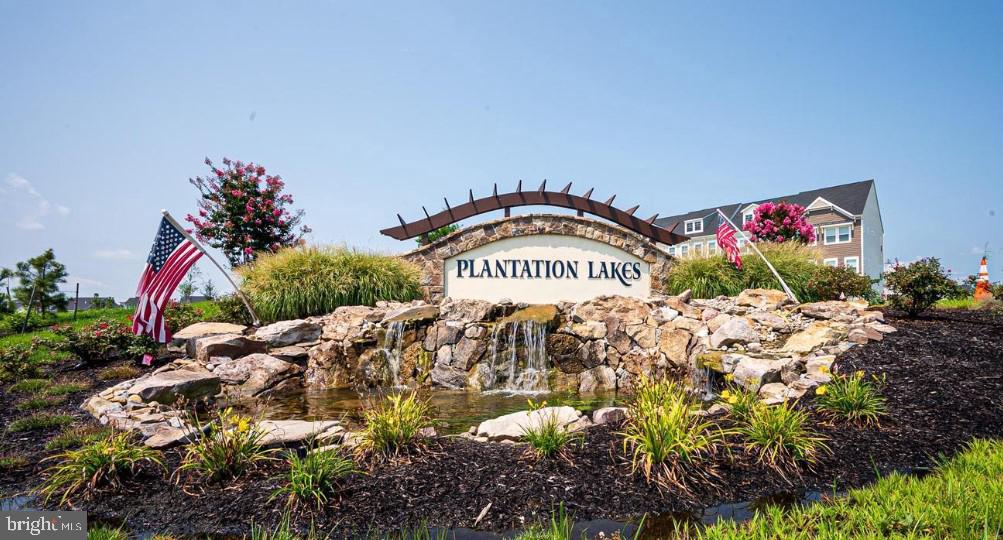 PLANTATION LAKES - Residential