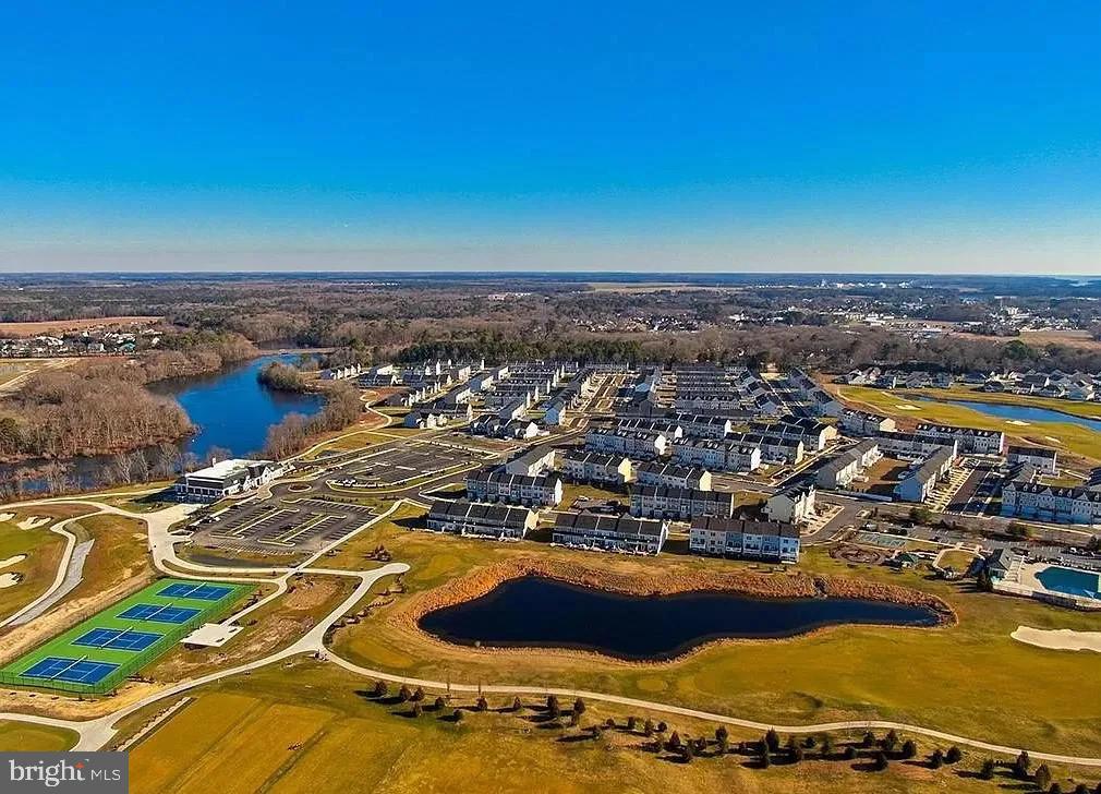 PLANTATION LAKES - Residential