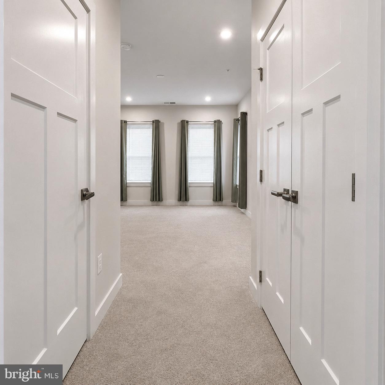 PADDOCK POINTE - Residential