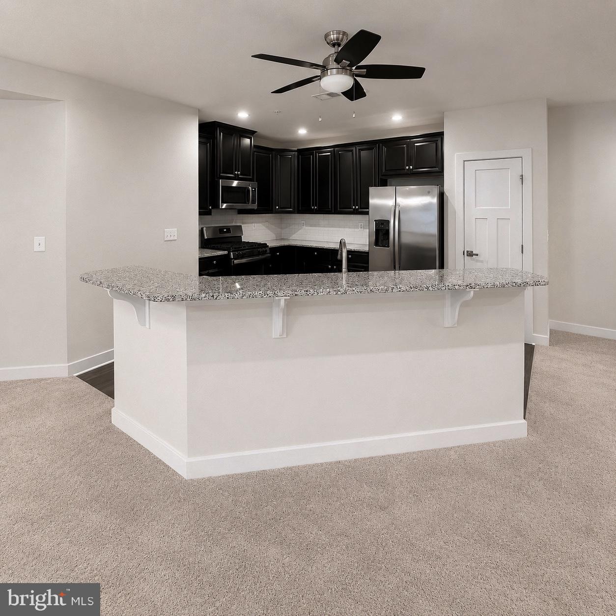 PADDOCK POINTE - Residential