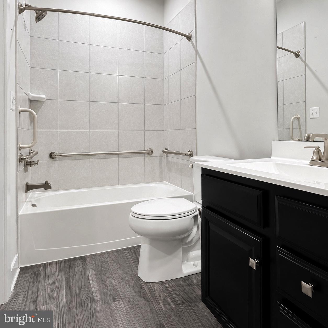 PADDOCK POINTE - Residential