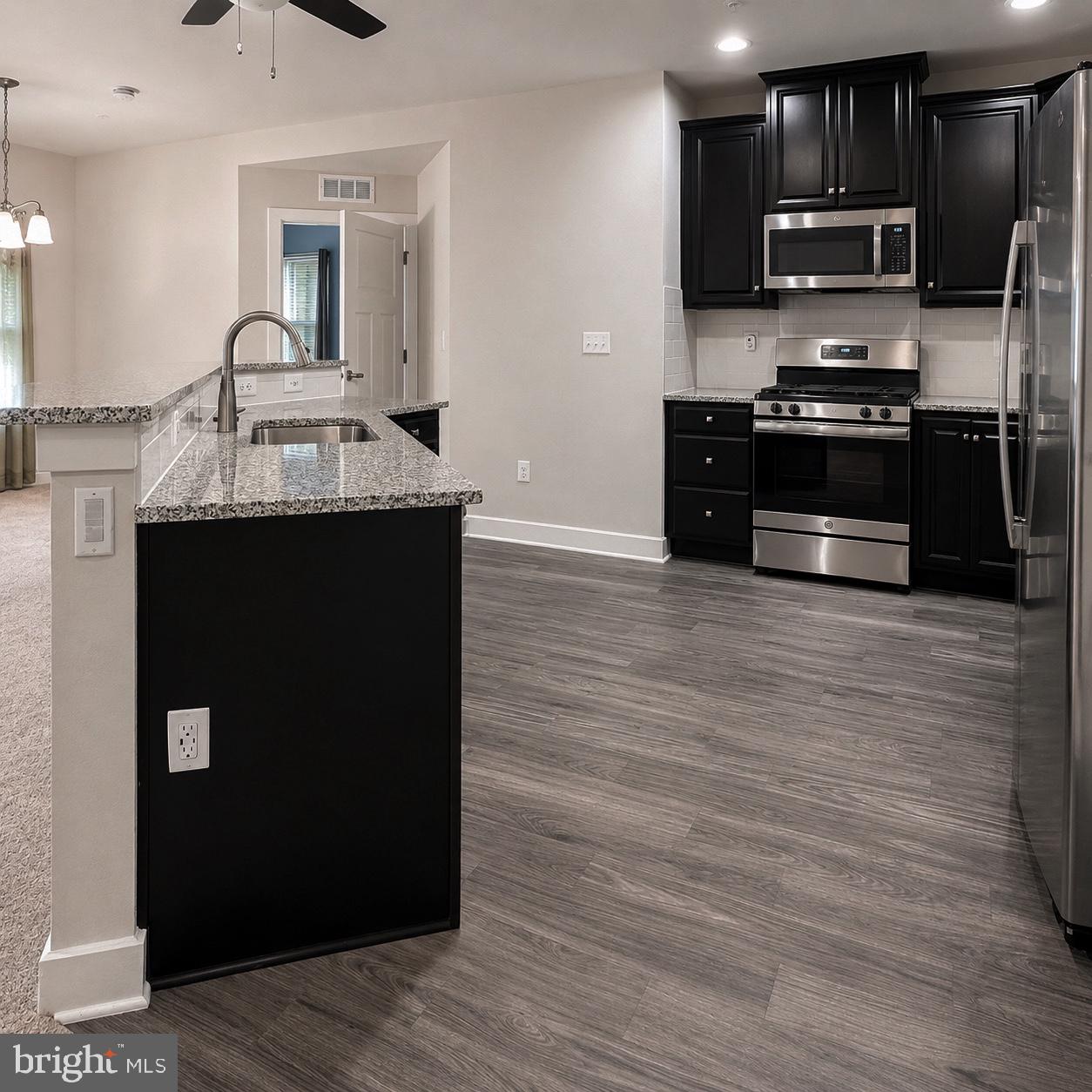 PADDOCK POINTE - Residential