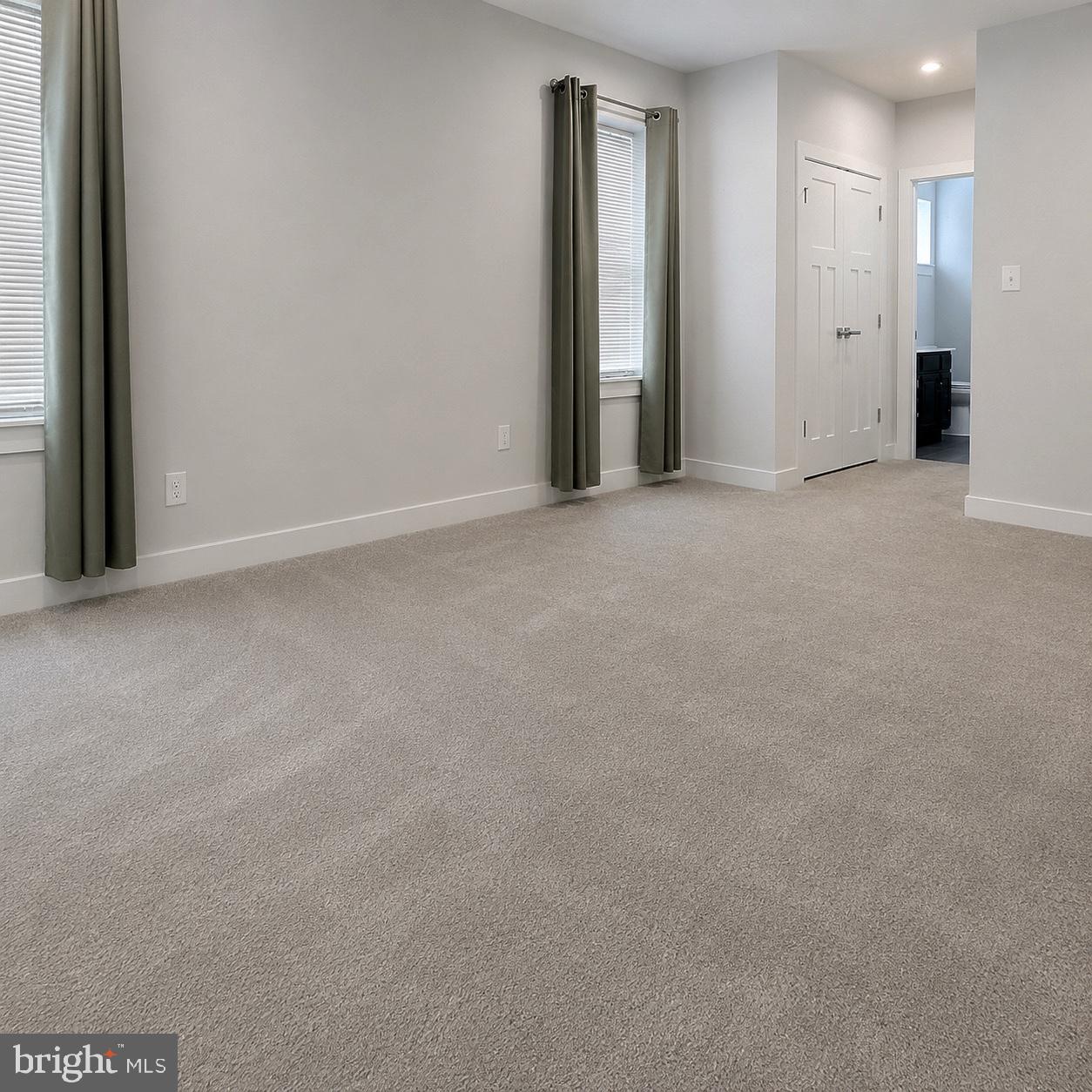 PADDOCK POINTE - Residential