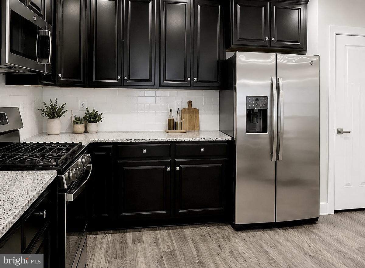 PADDOCK POINTE - Residential
