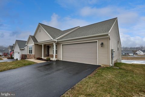Tiny photo for 943 Snapdragon Ct, LEBANON, PA 17046 (MLS # PALN2024584)